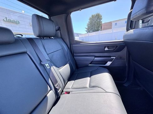 Used 2024 Toyota Tundra Platinum AWD/4WD image 22