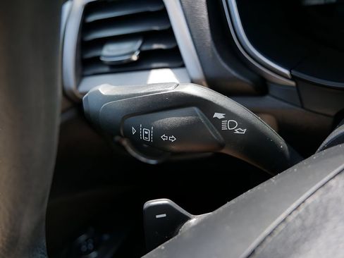 Used 2019 Ford Fusion SE FWD image 20
