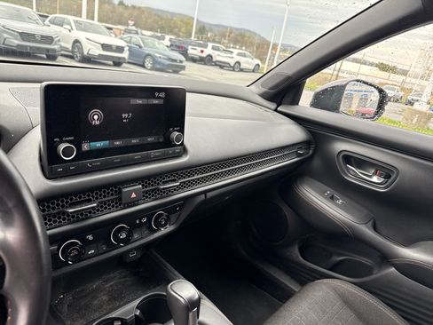 Used 2024 Honda HR-V Sport image 10