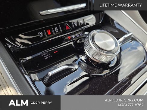New 2026 Jeep Grand Wagoneer Limited AWD/4WD image 24