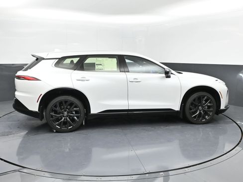 New 2025 Toyota Crown Signia image 22