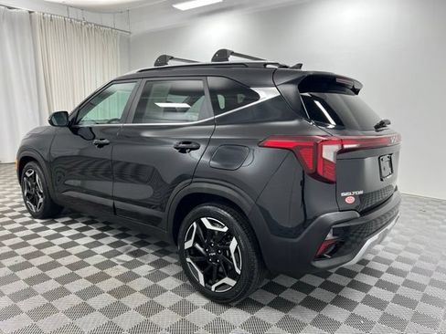 Used 2024 Kia Seltos SX w/ SX Sunroof Package AWD/4WD image 9