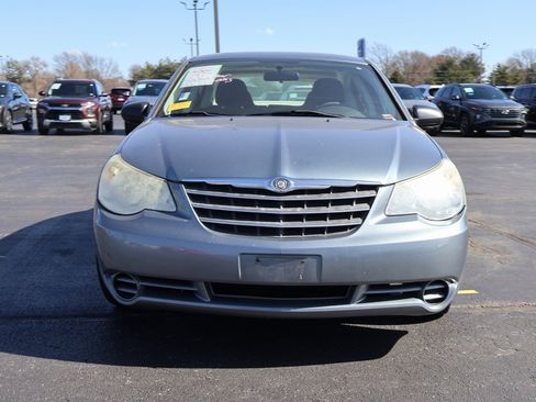 Used 2010 Chrysler Sebring Touring image 6