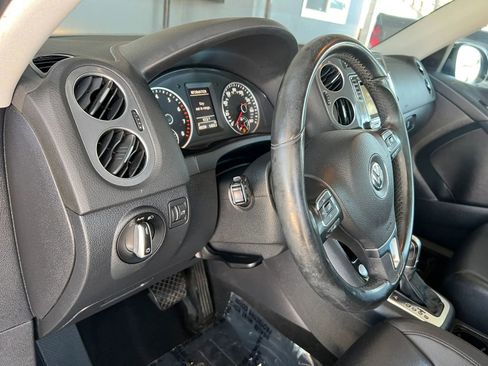 Used 2016 Volkswagen Tiguan S FWD image 15