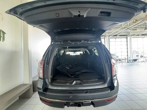 Used 2021 Chevrolet Suburban Z71 w/ Rear Media and Nav Package AWD/4WD image 35