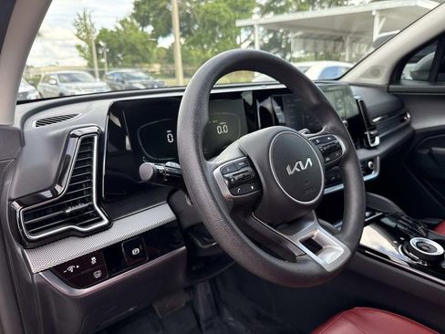 Used 2023 Kia Sportage LX image 21