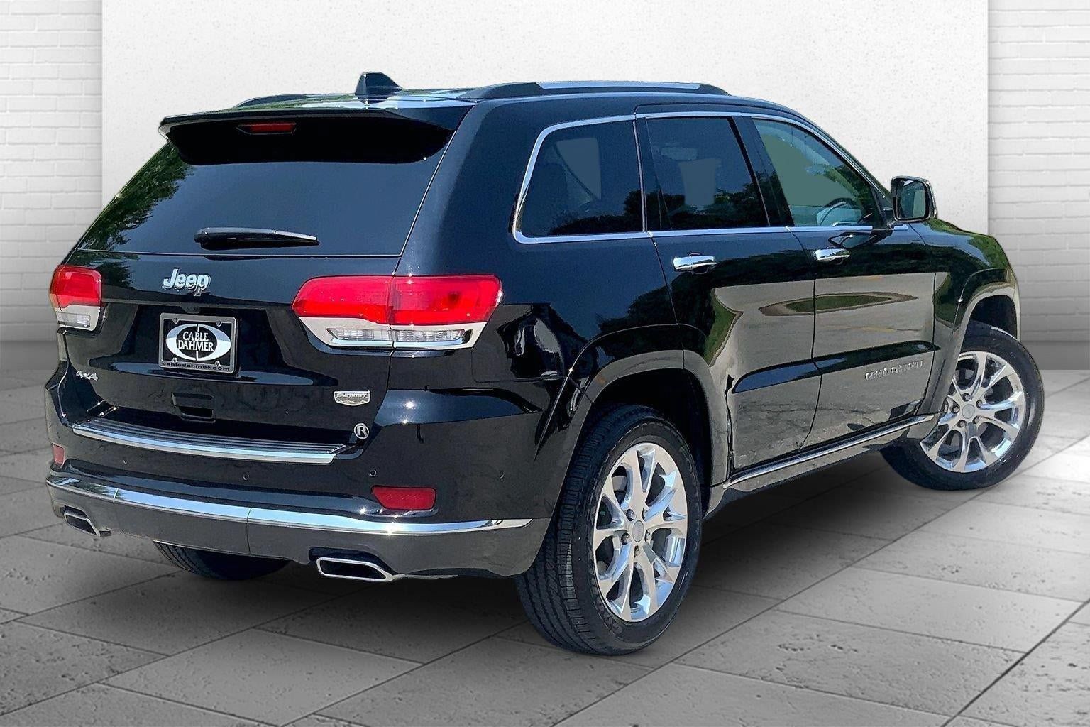 Used 2021 Jeep Grand Cherokee Summit AWD/4WD image 14