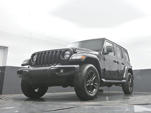 Used 2020 Jeep Wrangler Unlimited Sahara AWD/4WD image 38