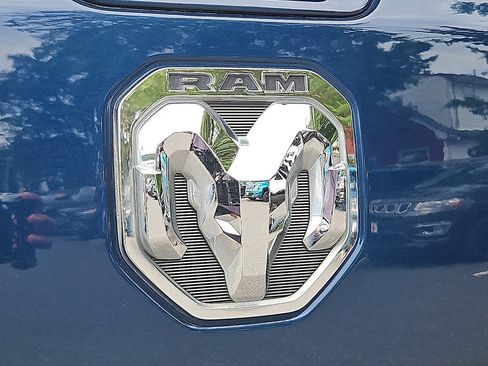 Used 2021 RAM 1500 Laramie AWD/4WD image 30