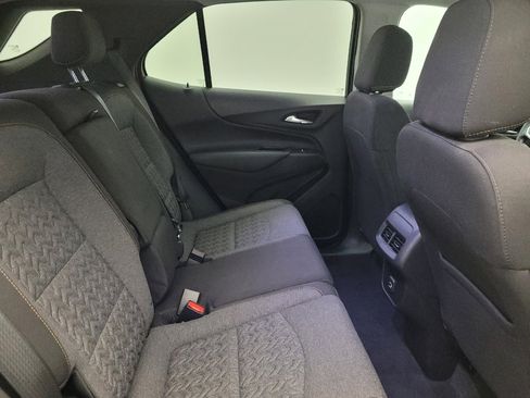 Used 2024 Chevrolet Equinox LT image 19