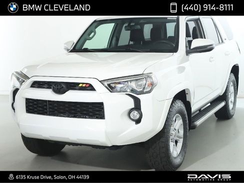 Used 2019 Toyota 4Runner SR5 Premium AWD/4WD image 1