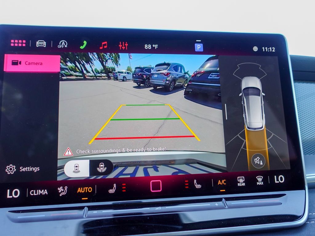 Certified 2026 Volkswagen Tiguan SE R-Line AWD/4WD image 19