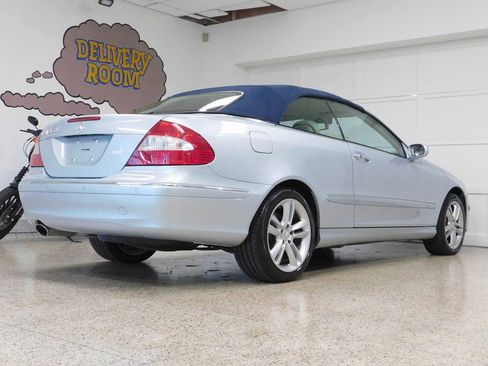 Used 2007 Mercedes-Benz CLK 350 Cabriolet image 5