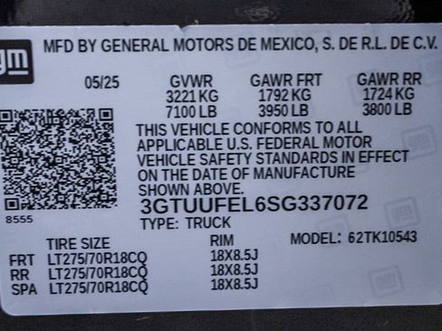 Used 2025 GMC Sierra 1500 AT4X image 29