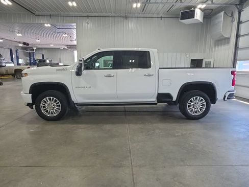 Used 2023 Chevrolet Silverado 2500 High Country w/ Z71 Off-Road Package AWD/4WD image 5