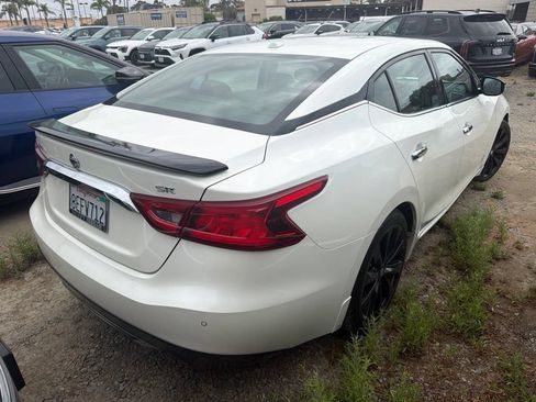 Used 2017 Nissan Maxima SR w/ Midnight Edition FWD image 5