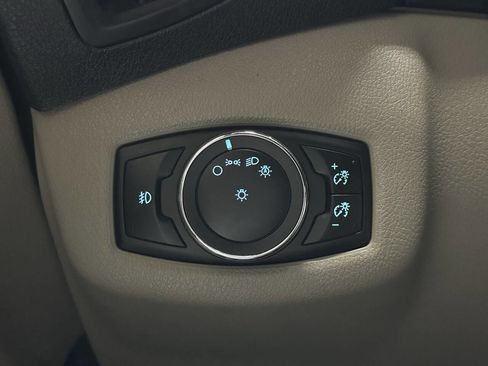 Used 2014 Ford Transit Connect Titanium image 25