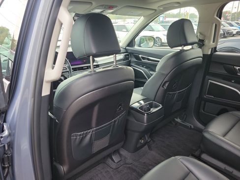 Certified 2025 Kia Telluride S image 16