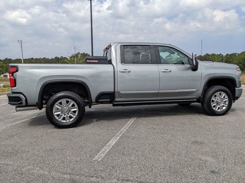 Used 2025 Chevrolet Silverado 2500 High Country w/ High Country Premium Package image 30