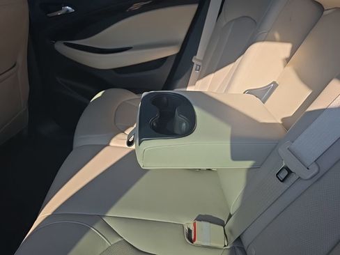 Used 2019 Buick Envision Essence image 17