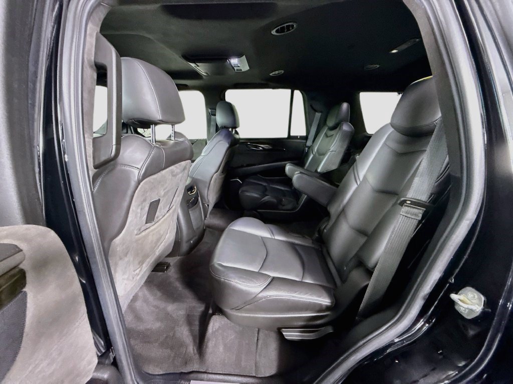 Used 2020 Cadillac Escalade Platinum AWD/4WD image 23