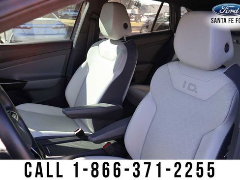 Used 2022 Volkswagen ID.4 Pro S w/ Gradient Package image 13
