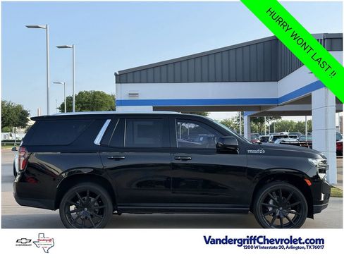 Certified 2024 Chevrolet Tahoe High Country AWD/4WD image 3