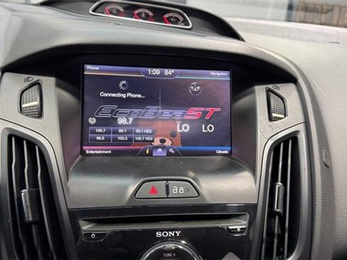 Used 2014 Ford Focus ST w/ Equipment Group 202A image 25