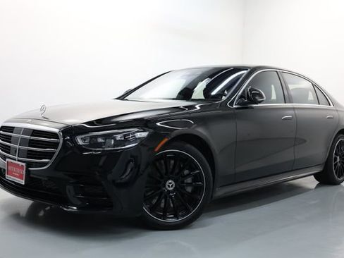 Used 2022 Mercedes-Benz S 580 4MATIC Sedan w/ AMG Line Package image 65