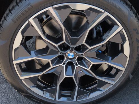 Used 2025 BMW X7 M60i AWD/4WD image 13