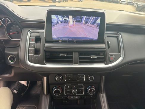 Used 2021 Chevrolet Tahoe Z71 w/ Rear Media and Nav Package image 12