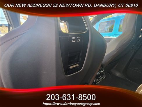 Used 2023 BMW iX xDrive50 w/ Sport Package AWD/4WD image 8