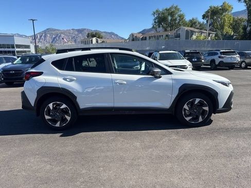 Used 2025 Subaru Crosstrek 2.5i Limited AWD/4WD image 2