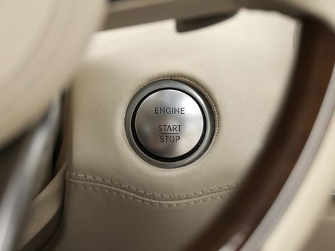 Used 2017 Mercedes-Benz S 550 Cabriolet image 24