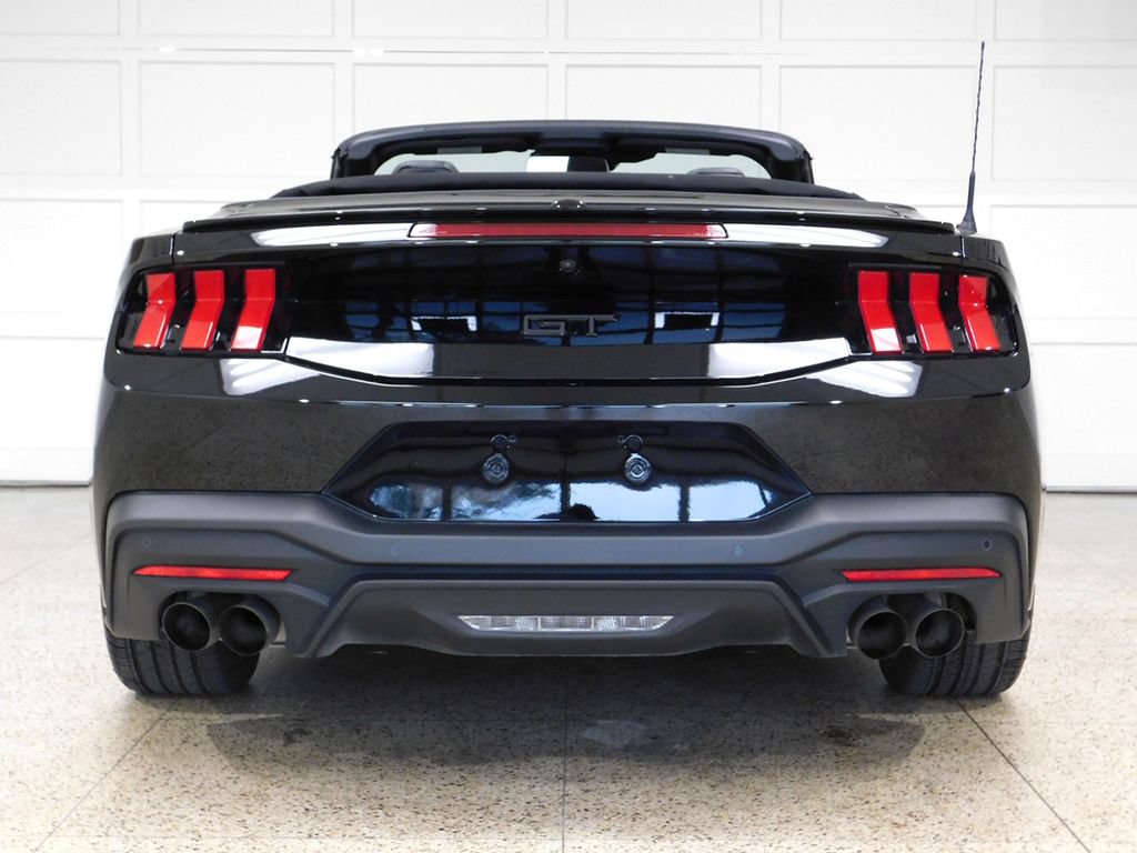 Used 2025 Ford Mustang GT Premium RWD image 10