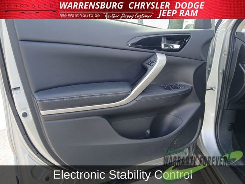 Used 2025 Mitsubishi Eclipse Cross SE image 14