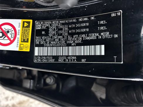 Used 2018 Toyota Highlander LE image 29