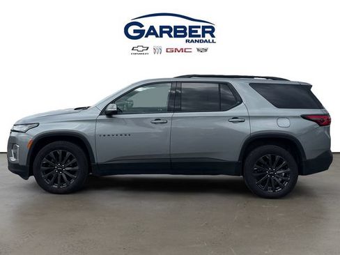 Used 2023 Chevrolet Traverse RS AWD/4WD image 2
