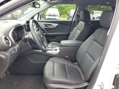Used 2025 Chevrolet Blazer LT FWD image 5
