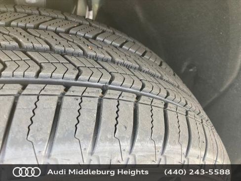 Used 2025 Audi Q5 Premium w/ Convenience Package AWD/4WD image 18