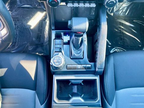 Used 2024 Toyota Tacoma TRD Off-Road image 14