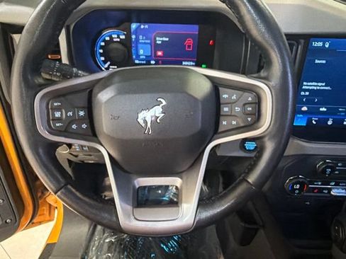Used 2021 Ford Bronco Badlands AWD/4WD image 14