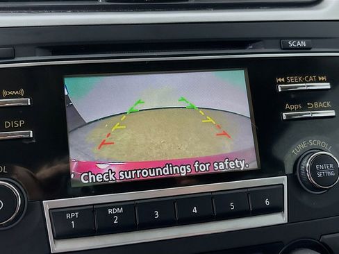 Used 2016 Nissan Altima 2.5 SL w/ Moonroof Package FWD image 16