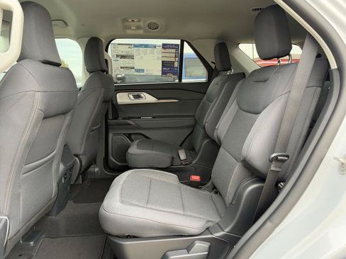 New 2026 Ford Explorer Active RWD image 53