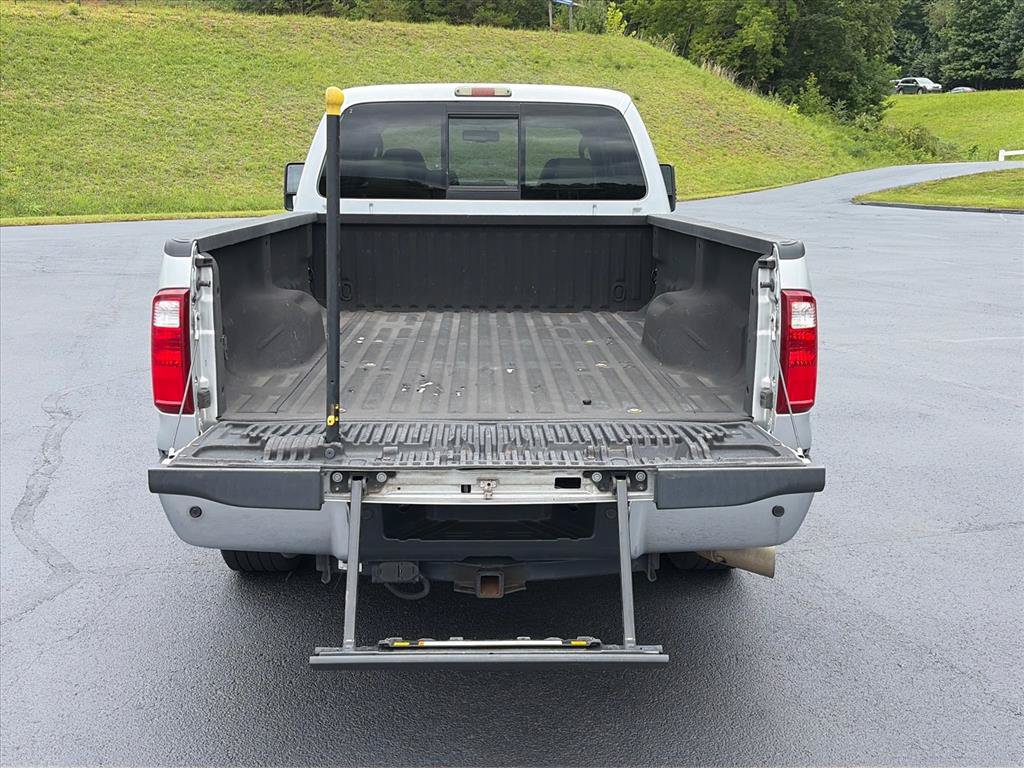 Used 2010 Ford F350 Lariat RWD image 31