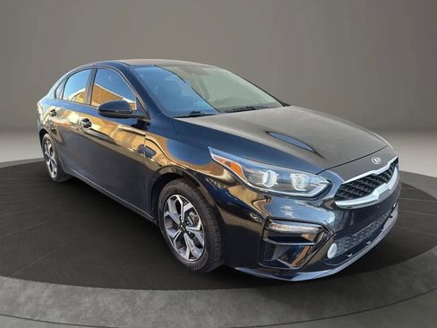 Used 2019 Kia Forte LXS image 3