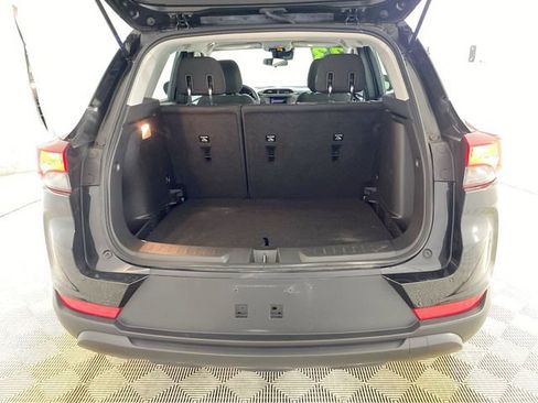 Used 2023 Chevrolet TrailBlazer LS image 24