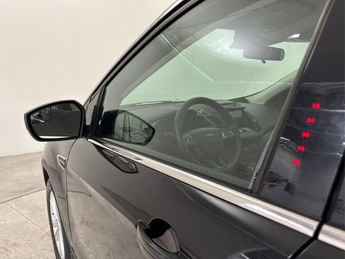 Used 2018 Ford Escape SE w/ SE Sync 3 Package FWD image 27