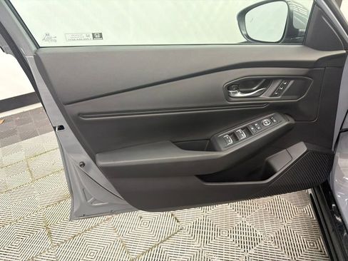 Used 2025 Honda Accord EX-L image 11