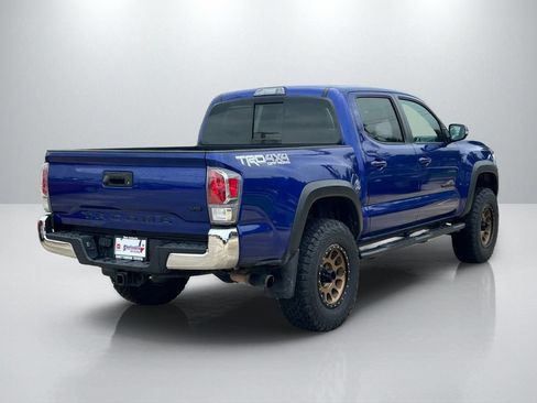 Certified 2022 Toyota Tacoma TRD Off-Road AWD/4WD image 5